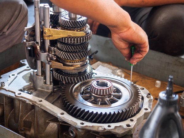 Top Signs That Indicate Your Vehicle Requires Transmission Repair
